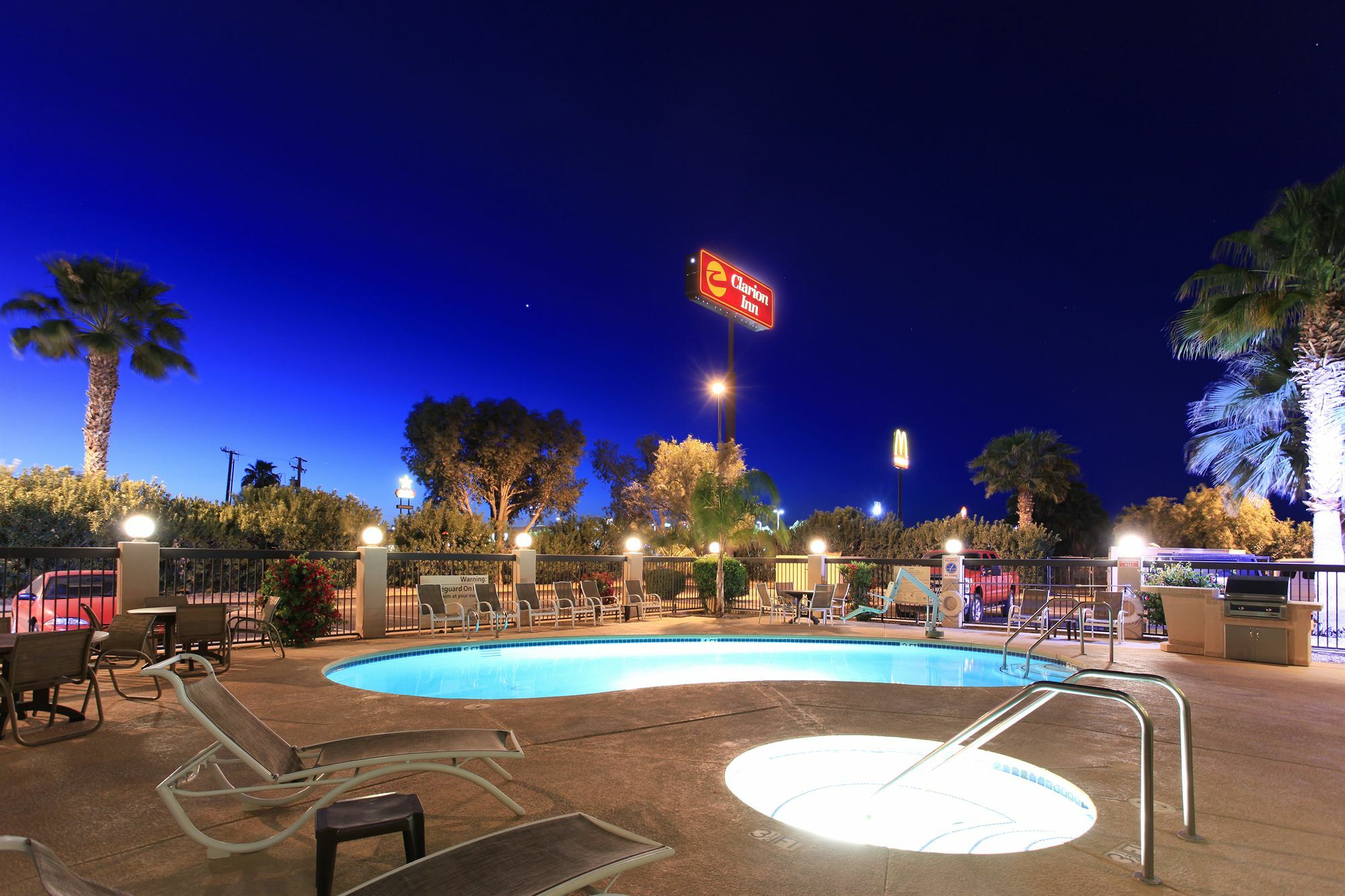 فندق بليثي، ريفيرسيدي، كاليفورنيافي  كلاريون إن بالقرب من نهر كولورادو المظهر الخارجي الصورة